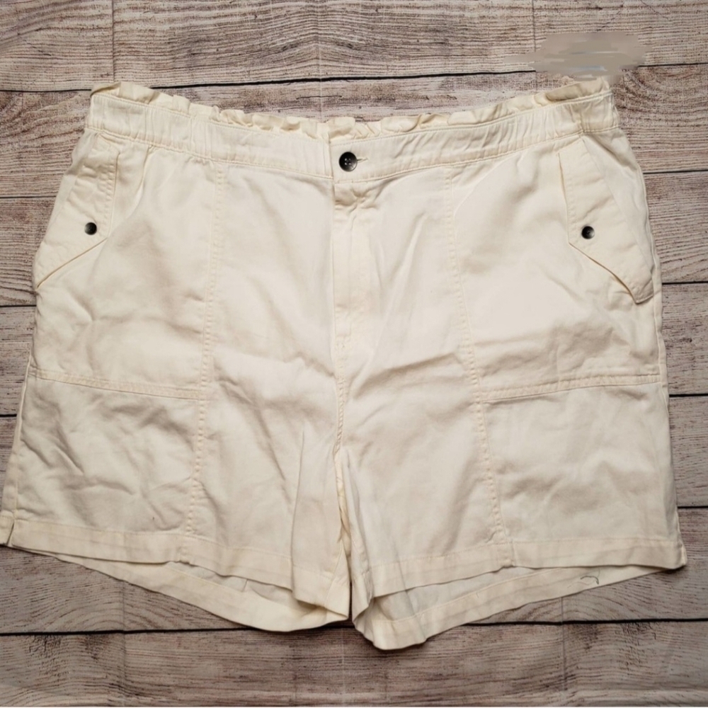 OLD NAVY Cream Pull On Paper Bag Shorts Women's XL Casual Summer Neutral EUC